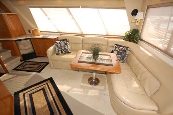 Slide: The Image of Meridian 490 Pilothouse 2004 - 4