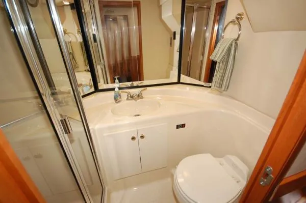 Slide: The Image of Meridian 490 Pilothouse 2004 - 9