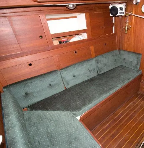 Slide: The Image of Tartan 37 sloop 1982 - 8