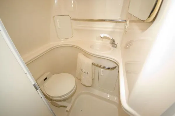 Slide: The Image of Sea Ray 340 Sundancer 2001 - 6