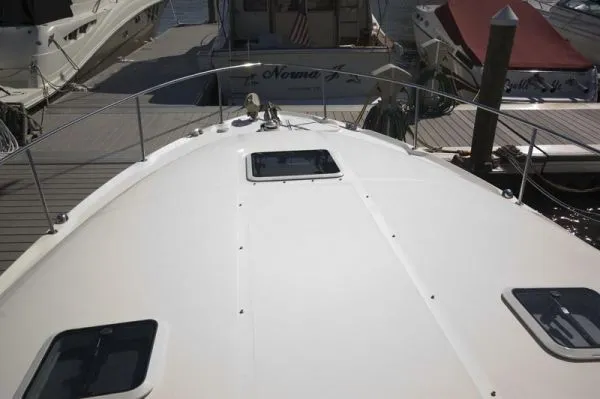 Slide: The Image of Sea Ray 340 Sundancer 2001 - 8