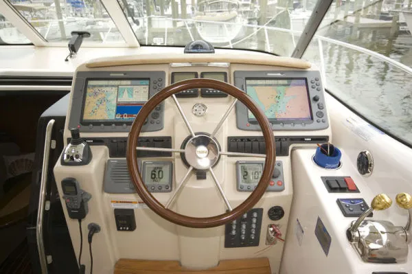 Slide: The Image of Tiara 3900 Sovran 2007 - 1