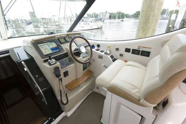 Slide: The Image of Tiara 3900 Sovran 2007 - 10