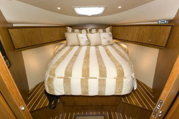 Slide: The Image of Tiara 3900 Sovran 2007 - 3
