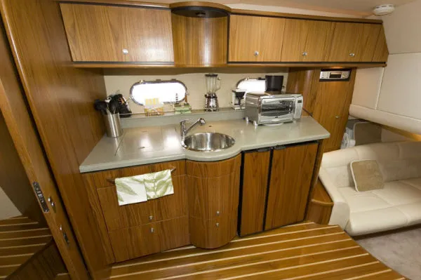 Slide: The Image of Tiara 3900 Sovran 2007 - 4