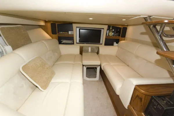 Slide: The Image of Tiara 3900 Sovran 2007 - 6