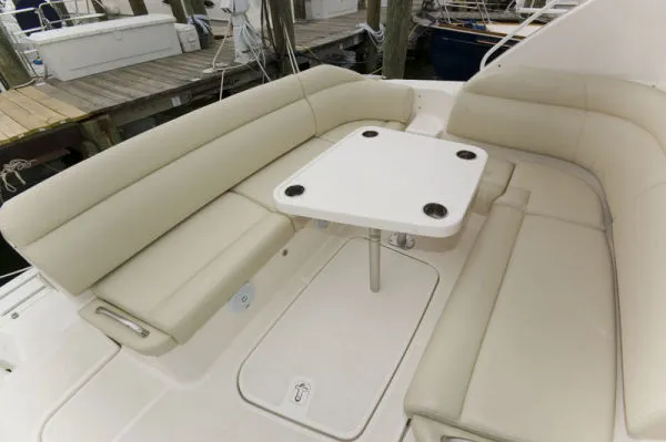 Slide: The Image of Tiara 3900 Sovran 2007 - 9