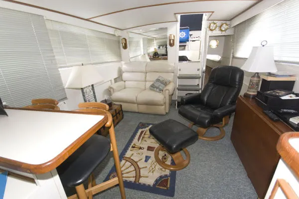 Slide: The Image of Chris-Craft 42 Commander 1971 - 3