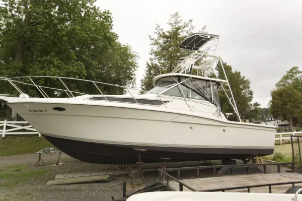 Slide: The Image of Wellcraft 330 Coastal 1989 - 0