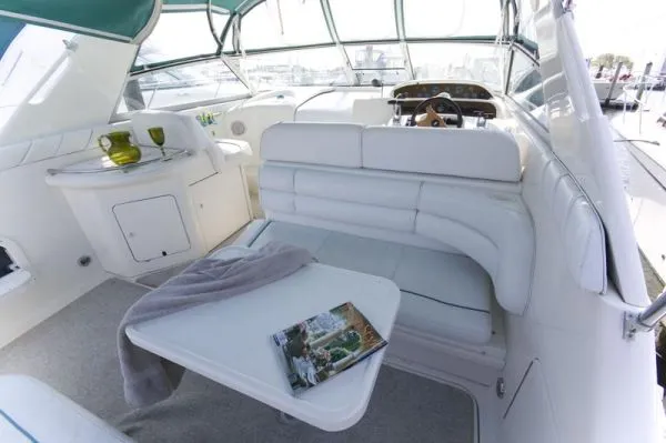 Slide: The Image of Sea Ray 330 Sundancer (MD) 1995 - 2