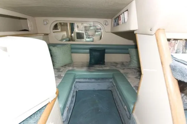 Slide: The Image of Sea Ray 330 Sundancer (MD) 1995 - 5