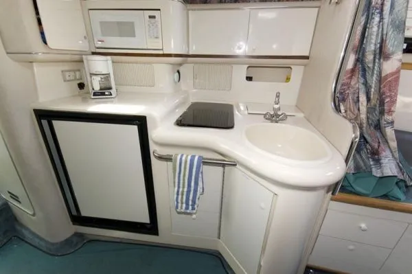 Slide: The Image of Sea Ray 330 Sundancer (MD) 1995 - 6