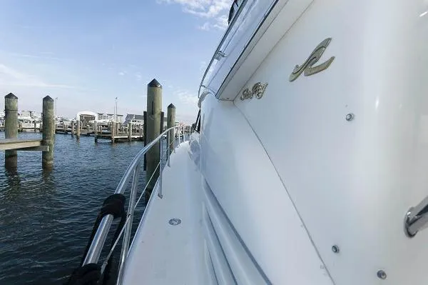 Slide: The Image of Sea Ray 400 Sedan Bridge 1997 - 8