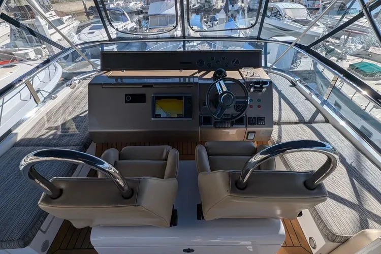 Slide: The Image of 2010 Fairline Squadron - Image 16 - 16