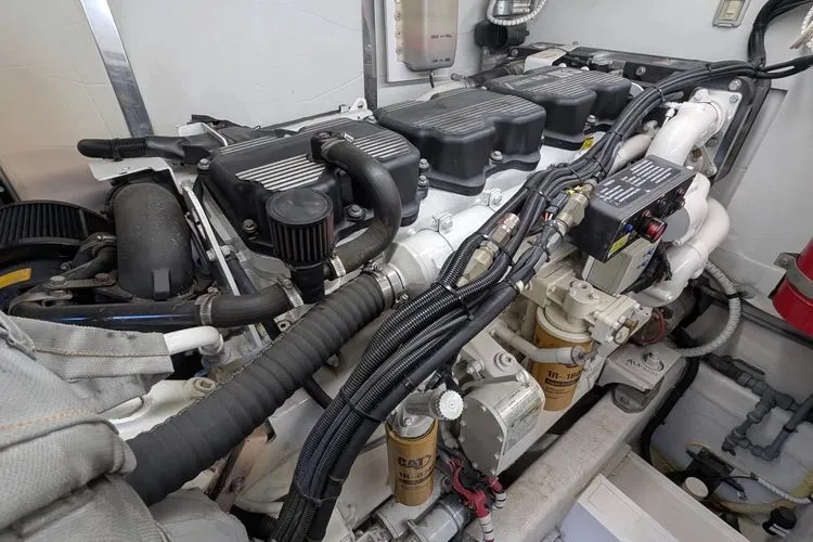 Slide: The Image of 2010 Fairline Squadron - Image 55 - 55