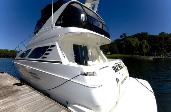 Slide: The Image of Silverton 43 Sport Bridge D9 500 Inboards 2007 - 4