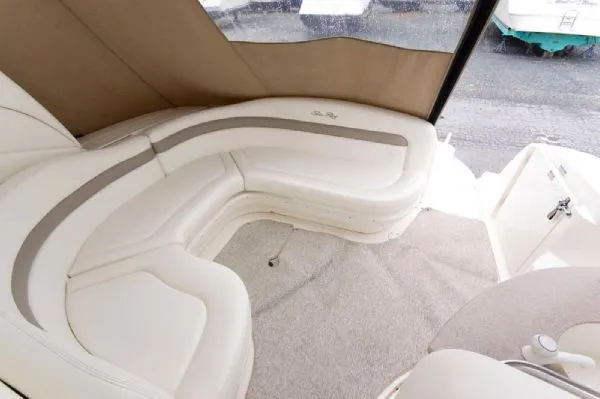 Slide: The Image of Sea Ray 320 Sundancer MD 2003 - 11