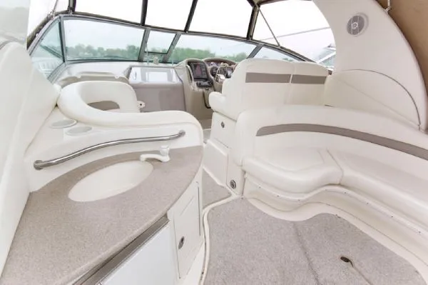 Slide: The Image of Sea Ray 320 Sundancer MD 2003 - 2