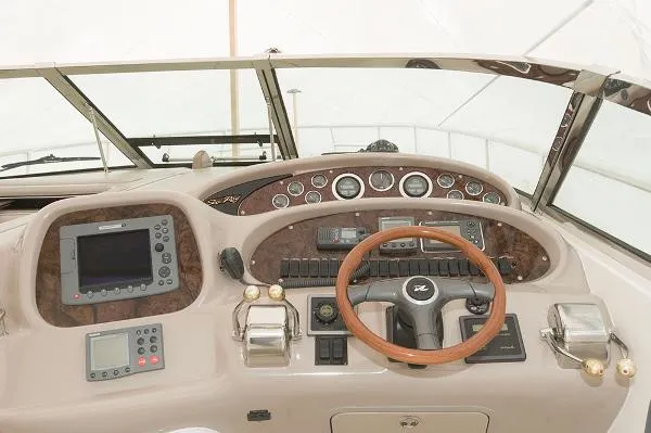 Slide: The Image of Sea Ray 380 Sundancer 2001 - 2