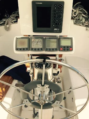 Slide: The Image of Pacific Seacraft Crealock 34 cutter 1990 - 3