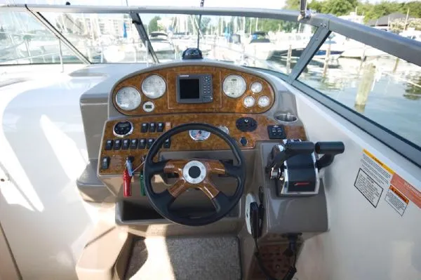 Slide: The Image of Rinker 300 Express Cruiser MD 2007 - 5