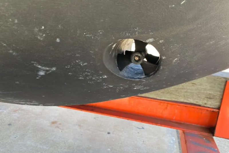 Slide: The Image of Bottom view of 2009 Jeanneau Leader 805 boat hull with visible propeller. - 4