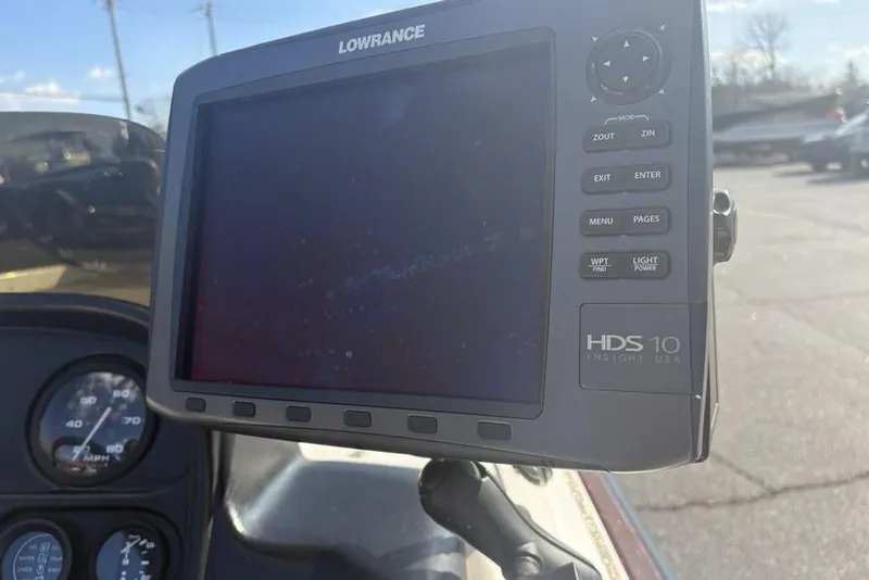 Slide: The Image of Lowrance HDS-10 fishfinder on 2024 ProCraft 185 Pro boat dashboard. - 22