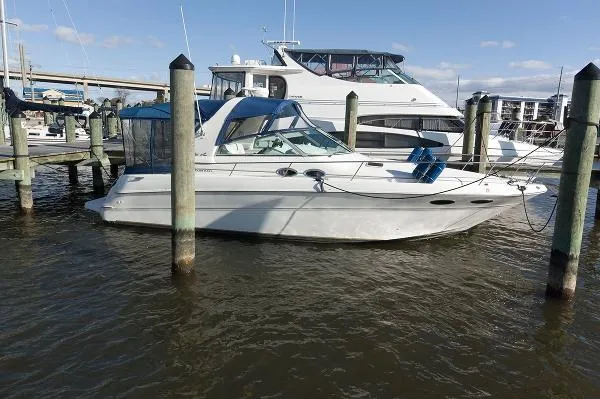 Slide: The Image of Sea Ray 310 Sundancer 2001 - 1