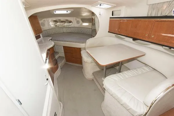 Slide: The Image of Sea Ray 310 Sundancer 2001 - 6