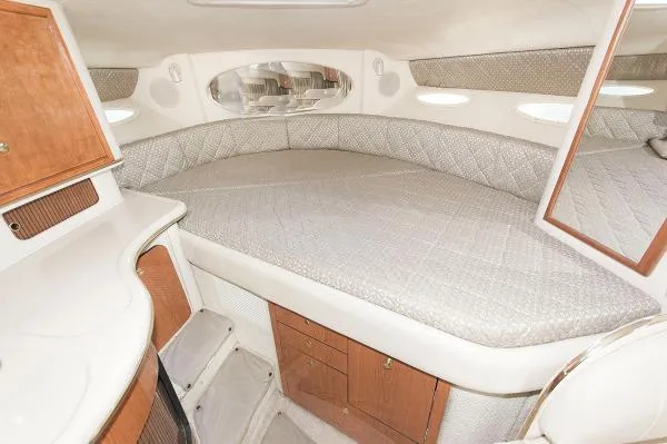 Slide: The Image of Sea Ray 310 Sundancer 2001 - 8