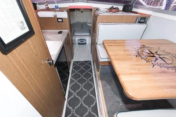 Slide: The Image of Bertram 28 Flybridge 1978 - 10