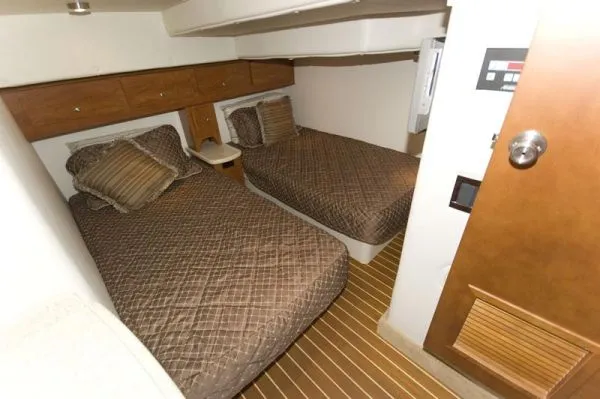 Slide: The Image of Rinker 400 Express 2008 - 9