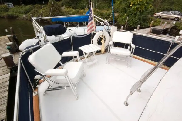 Slide: The Image of Gulfstar 36 Trawler 1975 - 2