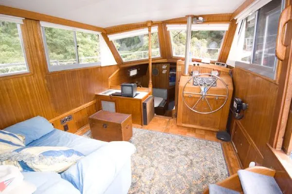 Slide: The Image of Gulfstar 36 Trawler 1975 - 3