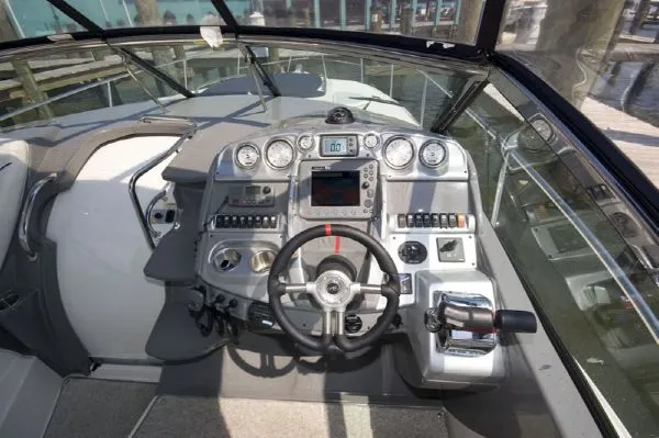Slide: The Image of Monterey 330 Sport Yacht 2008 - 11