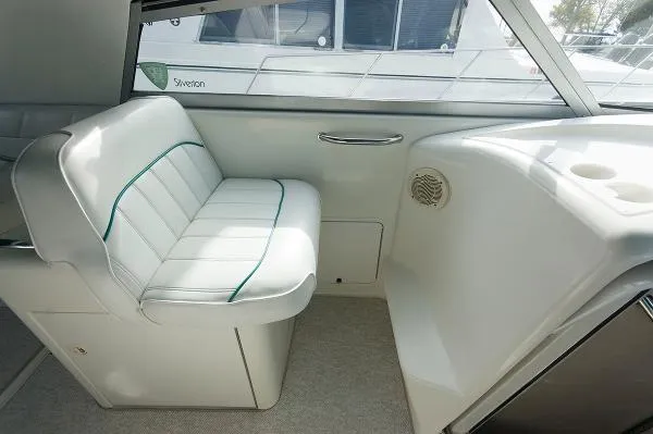 Slide: The Image of Sea Ray 330 Sundancer 1995 - 5