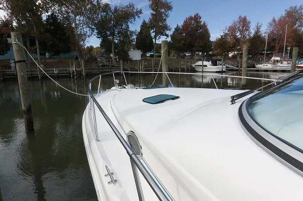 Slide: The Image of Sea Ray 330 Sundancer 1995 - 7
