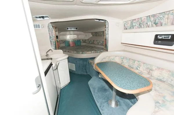 Slide: The Image of Sea Ray 330 Sundancer 1995 - 8