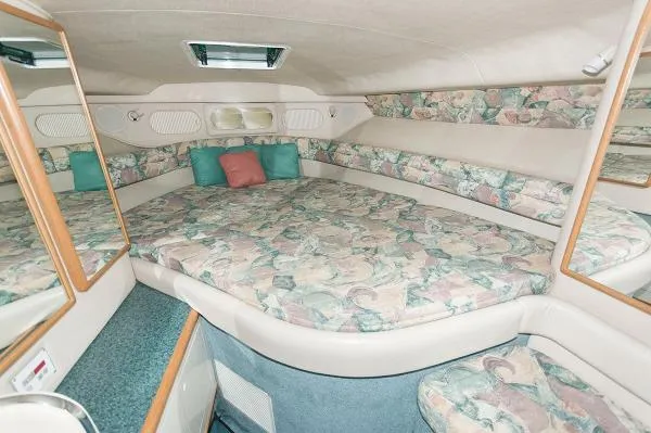 Slide: The Image of Sea Ray 330 Sundancer 1995 - 9