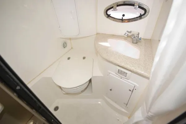Slide: The Image of Fountain 38 Sportfish Cruiser MD 2007 - 10
