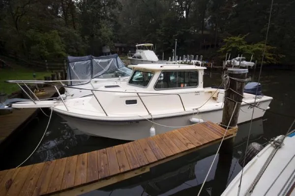 Slide: The Image of Parker Marine 2520 XL Sport Cabin MD 2011 - 0