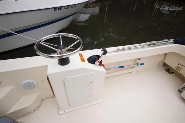 Slide: The Image of Parker Marine 2520 XL Sport Cabin MD 2011 - 4