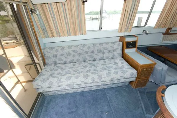 Slide: The Image of Sea Ray 34 Sedan Bridge 1987 - 9