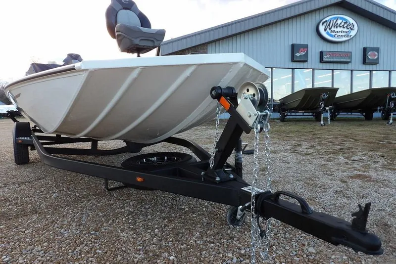 Slide: The Image of 2026 Crestliner XF 189 boat on trailer at White's Marine Center. - 42