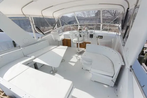 Slide: The Image of Hatteras 61 Cockpit Motoryacht 1982 - 6