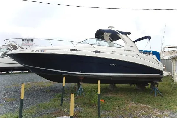 Slide: The Image of Sea Ray 280 Sundancer 2004 - 1