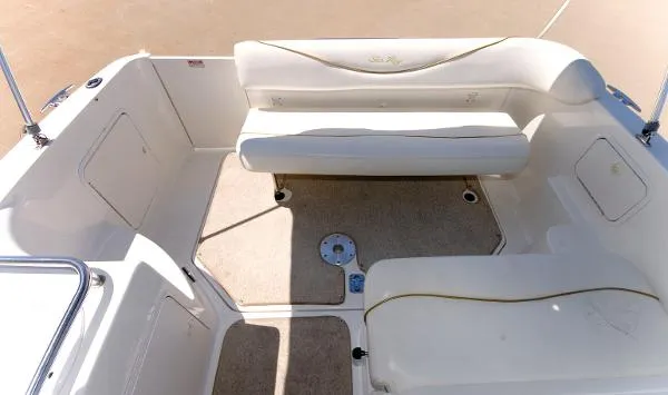 Slide: The Image of Sea Ray 260 Sundancer VA 2001 - 6