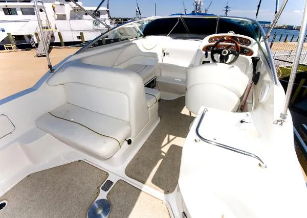 Slide: The Image of Sea Ray 260 Sundancer VA 2001 - 9