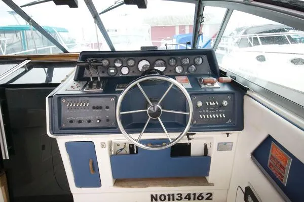 Slide: The Image of Sea Ray 340 Express Cruiser 1988 - 3