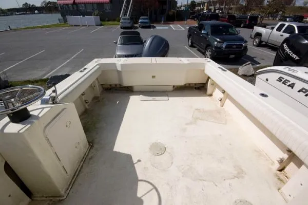 Slide: The Image of Parker Marine 2520 XL 2002 - 3
